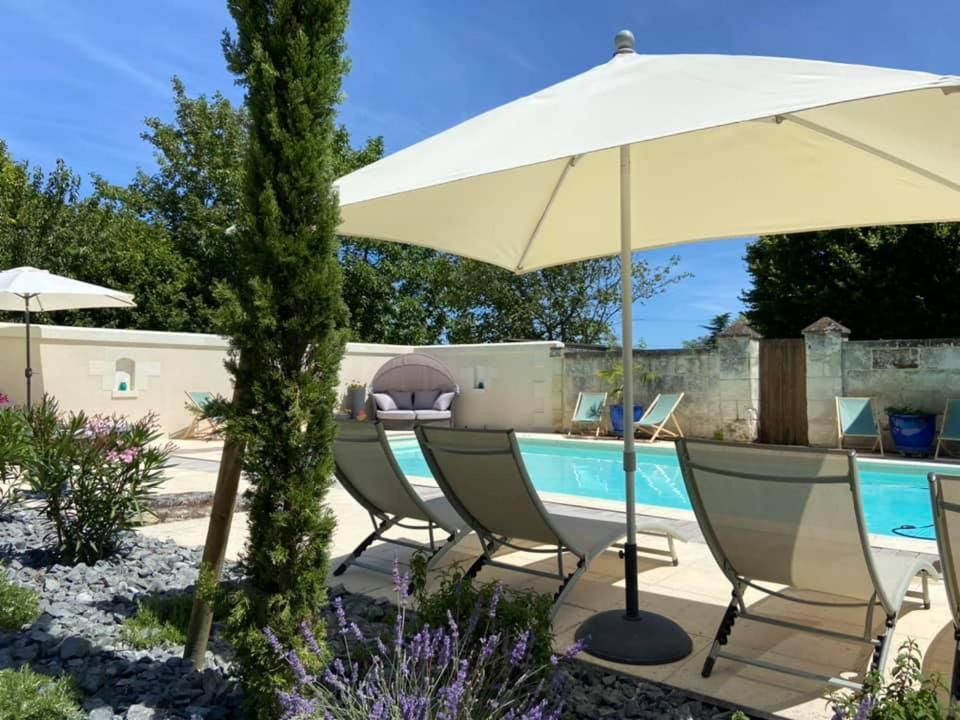 Demeure De Beaulieu Bed and Breakfast Le Coudray-Macouard Buitenkant foto