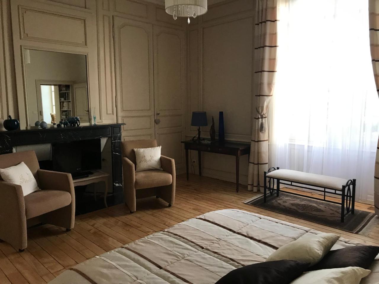 Demeure De Beaulieu Bed and Breakfast Le Coudray-Macouard Buitenkant foto